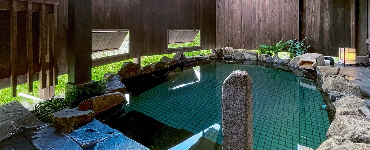 일본 전통의 정취를 느낄 수 있는 노천탕