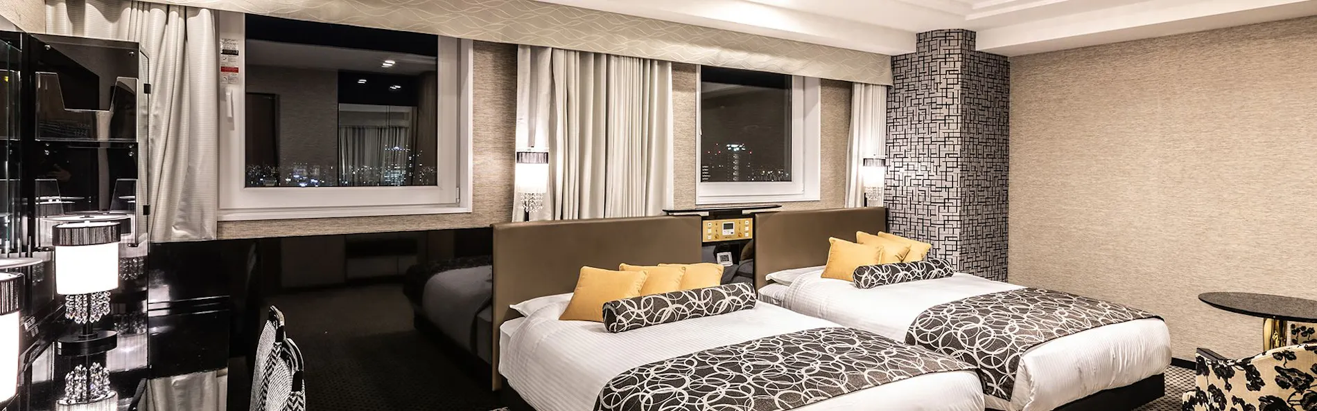 アパホテル&リゾート〈御堂筋本町駅前タワー〉