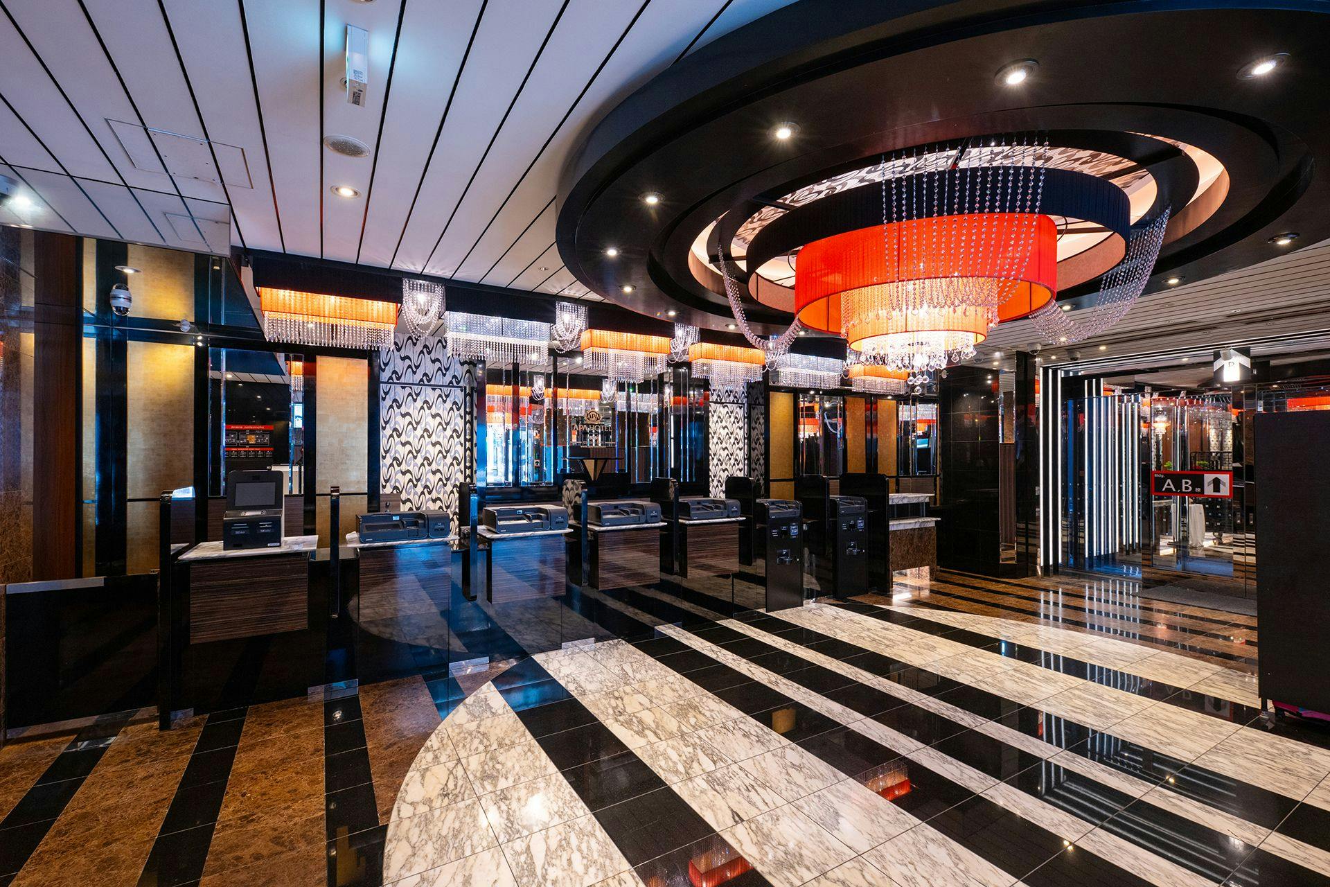 アパホテル〈六本木SIX〉