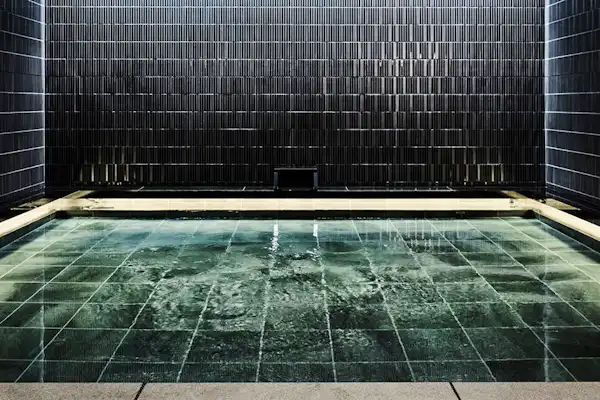 ห้องอาบน้ำรวม