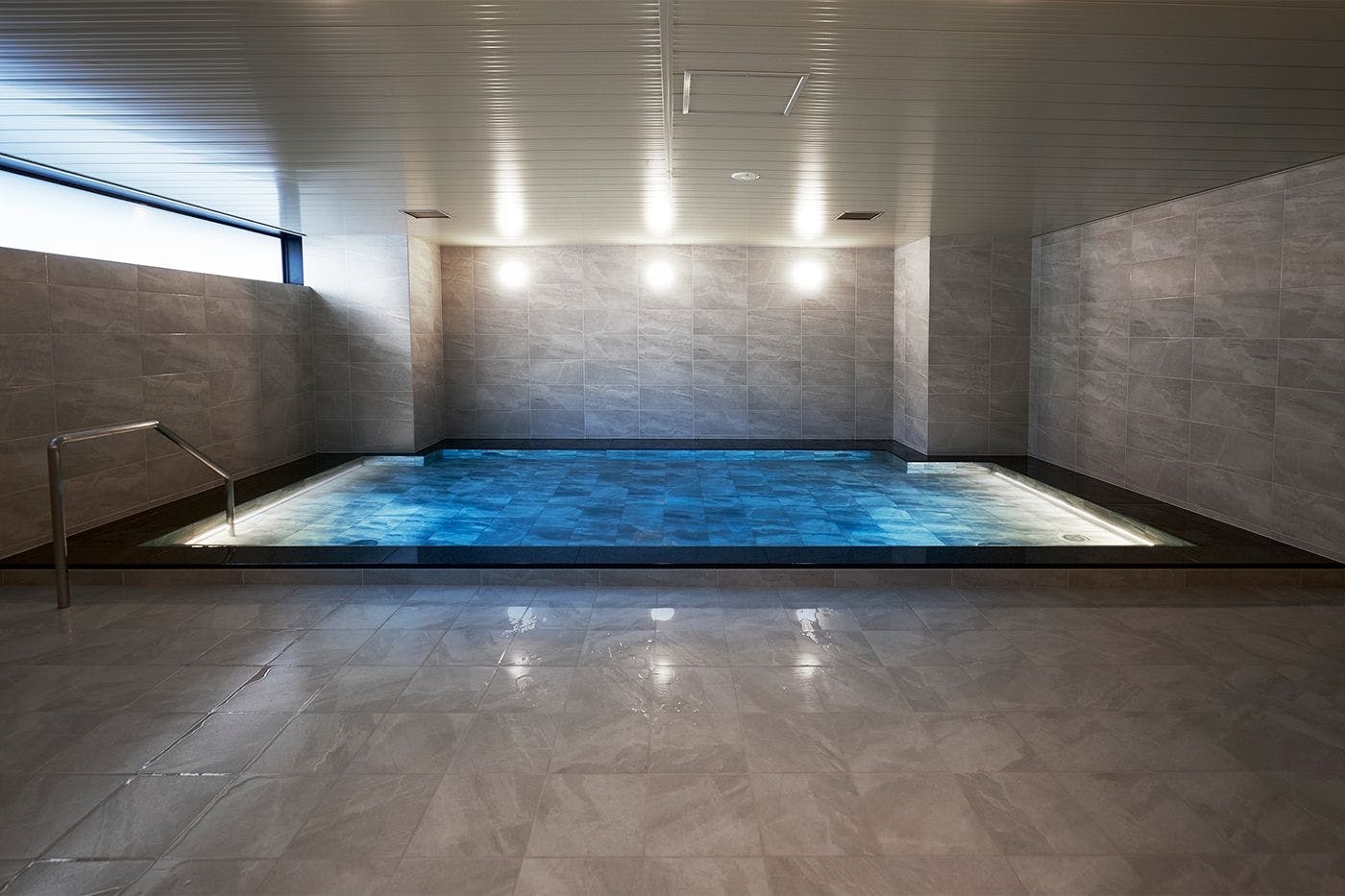 Pemandian air panas khusus tamu (lantai 2)