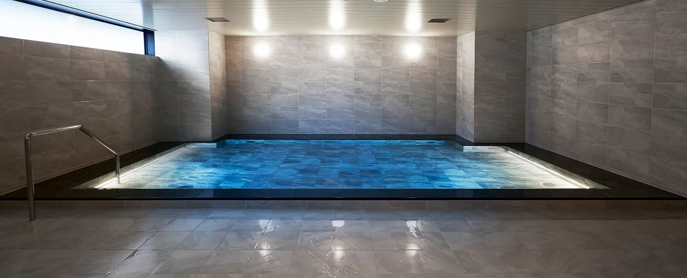 Pemandian air panas khusus tamu (lantai 2)