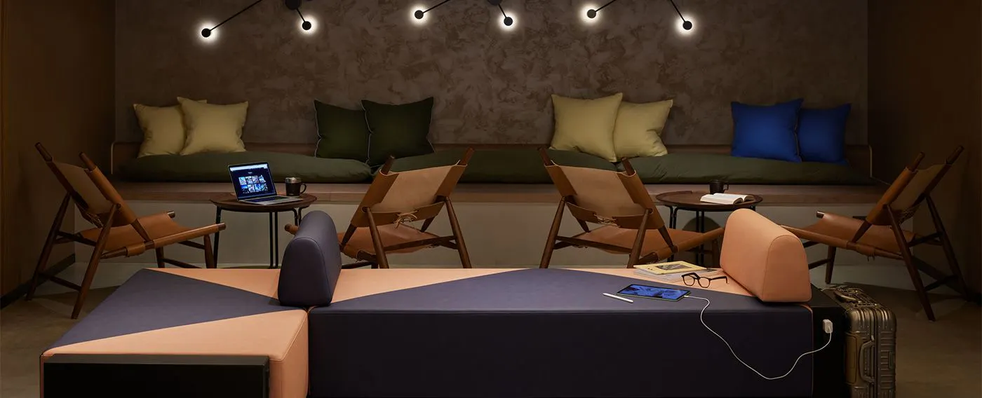 ロビーラウンジ