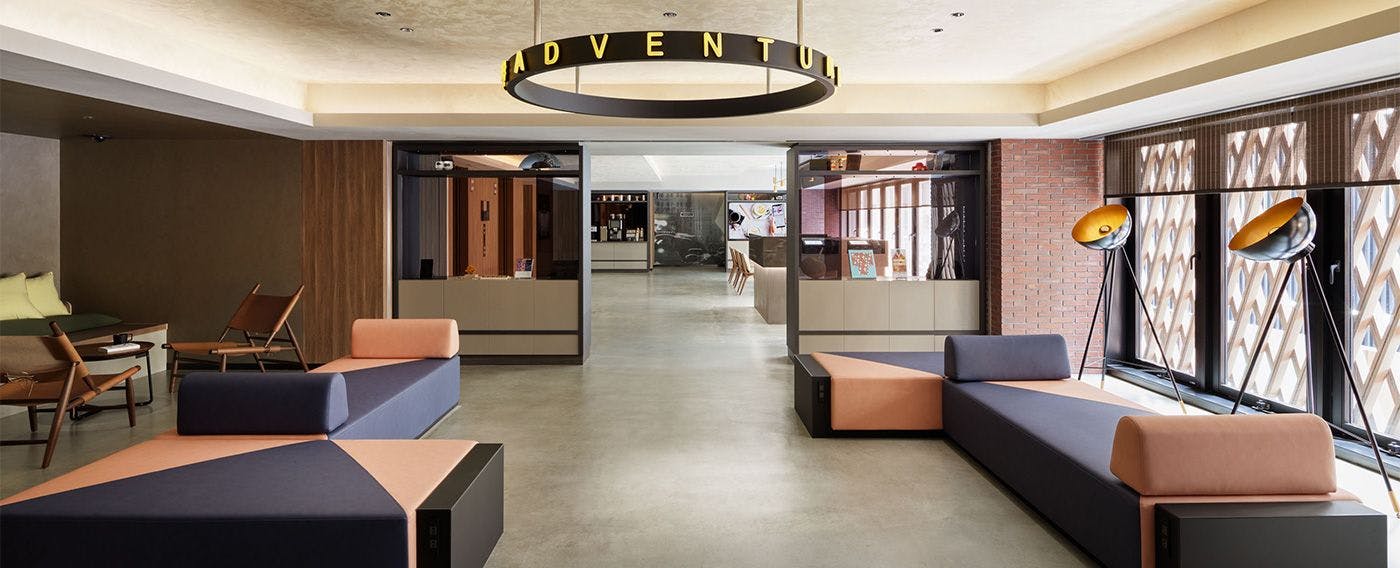 ロビーラウンジ