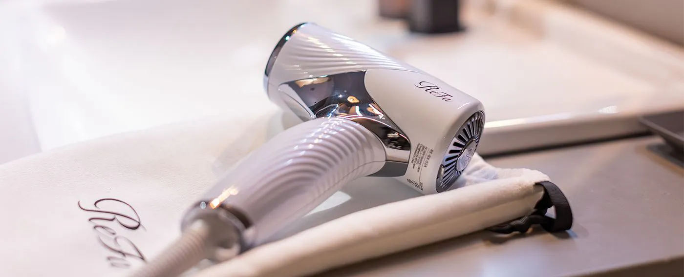 Máy sấy tóc