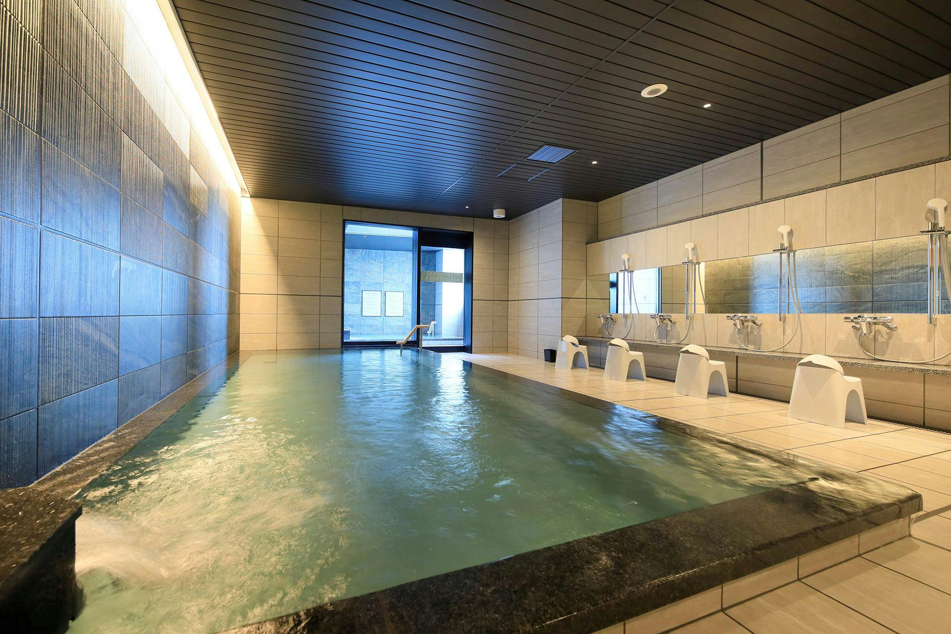 ห้องอาบน้ำรวม