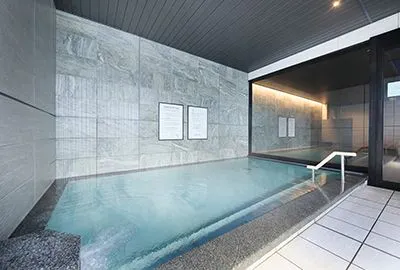 ออนเซ็นกลางแจ้งซิลกี้บาธ