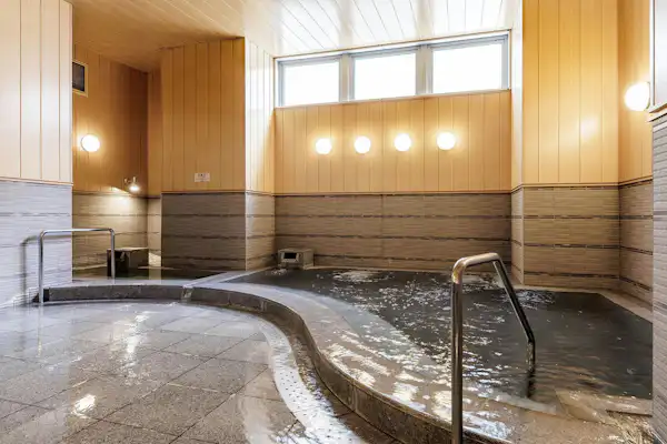 อ่างอาบน้ำในร่มสำหรับผู้หญิง