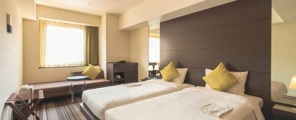 デラックスコーナーツイン