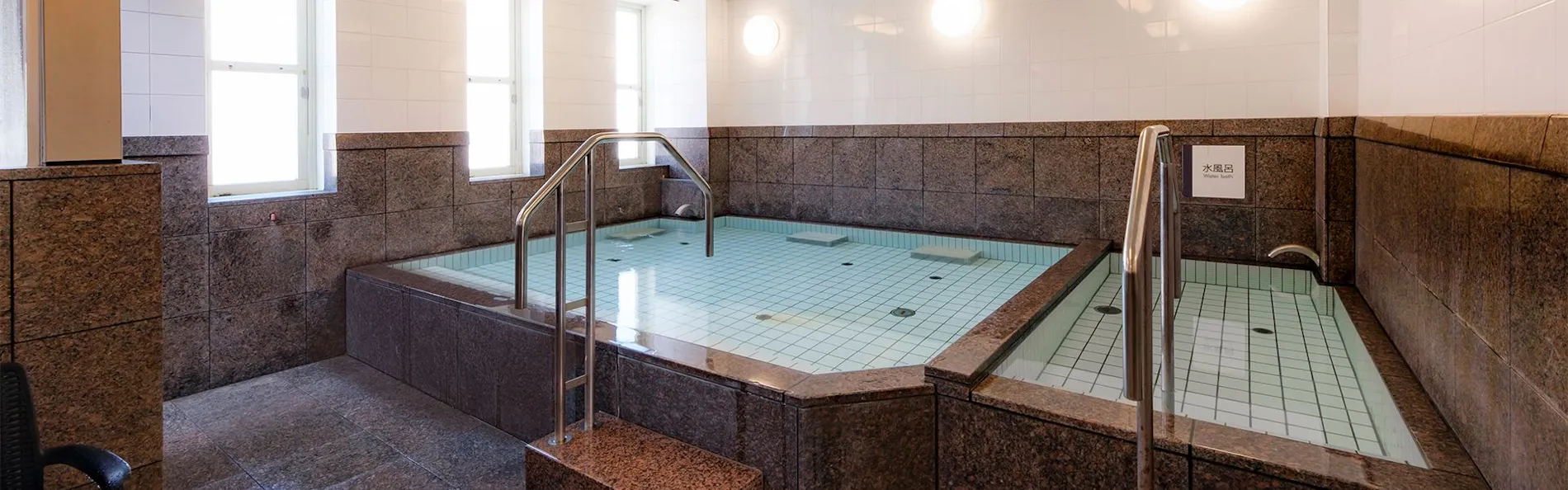 アパホテル〈横浜関内〉