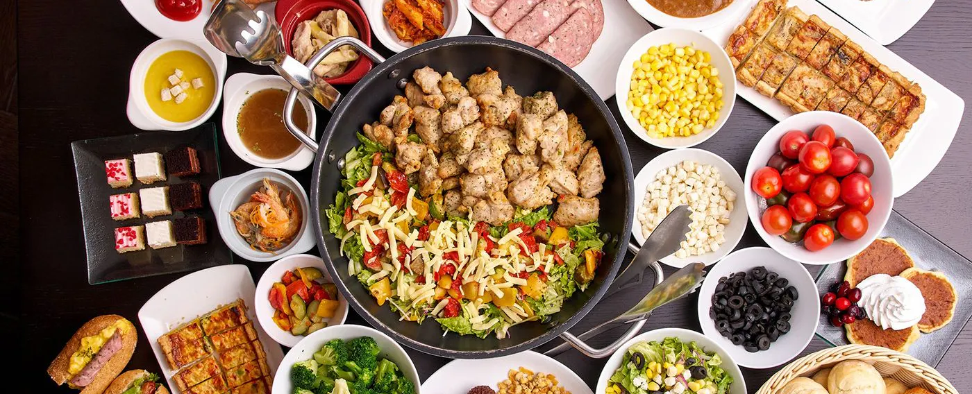 1日のスタートに、朝食ブッフェ。