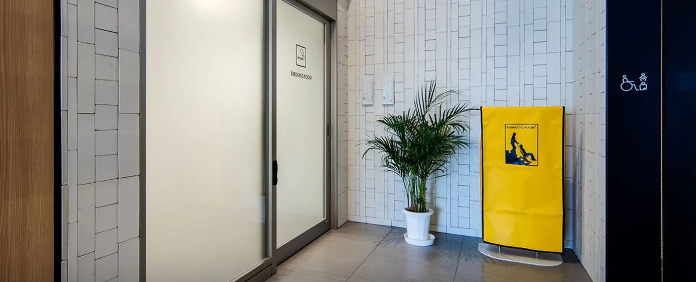 喫煙ブース(3階)