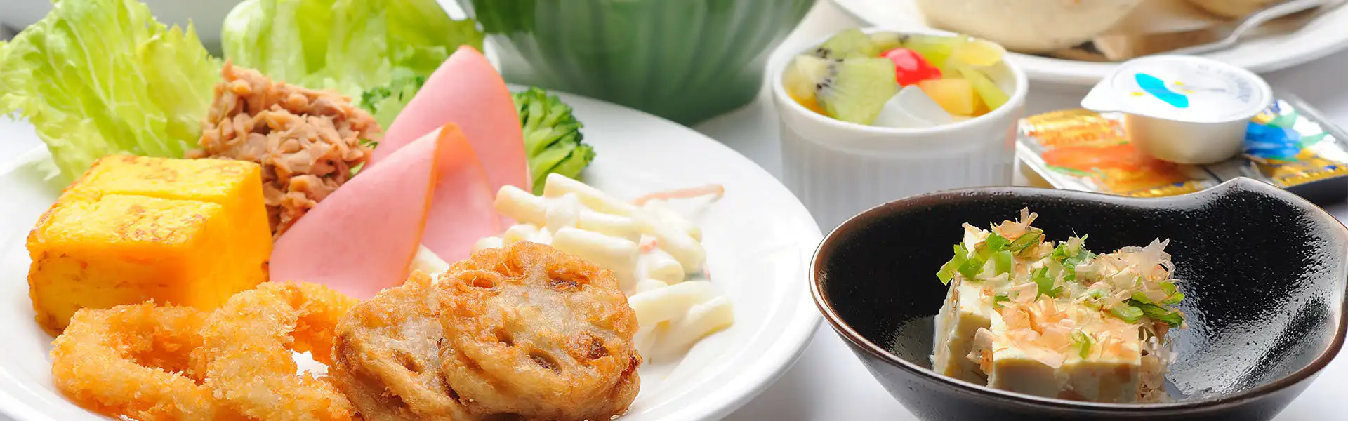 朝食