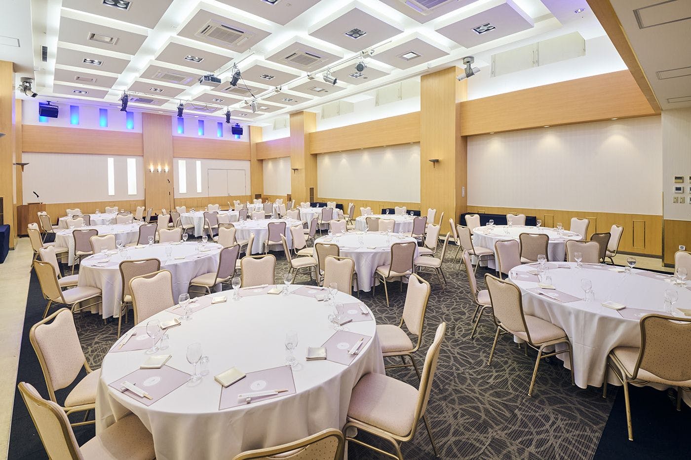 ห้องจัดเลี้ยงและห้องประชุม