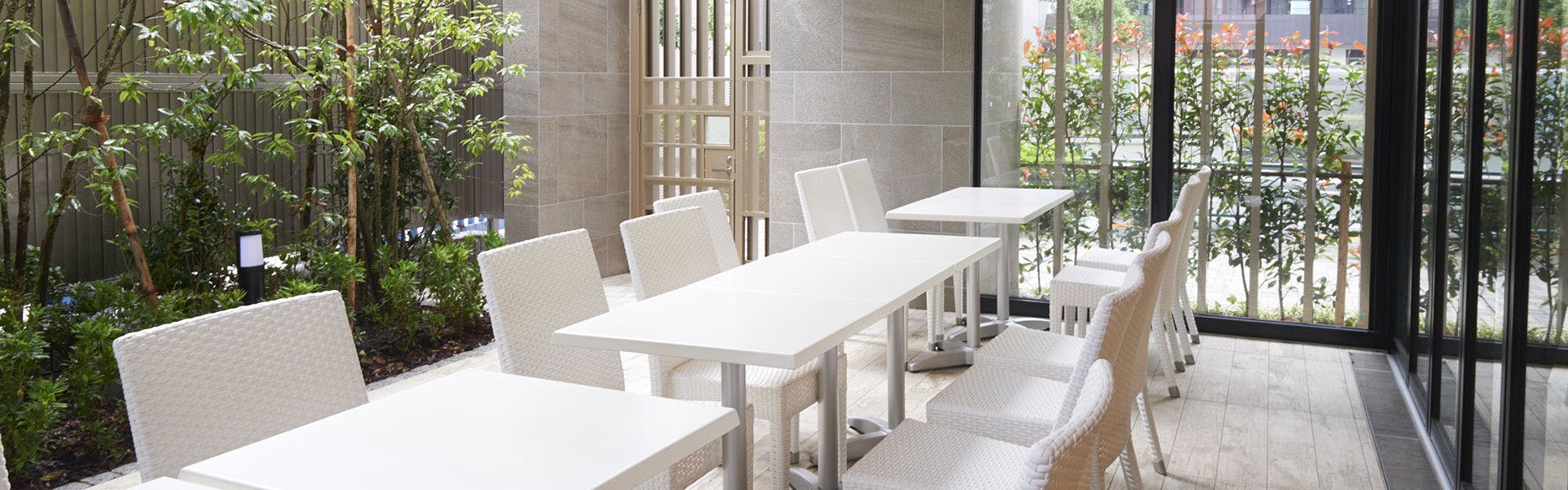 クインテッサホテル東京羽田 Comic&Books