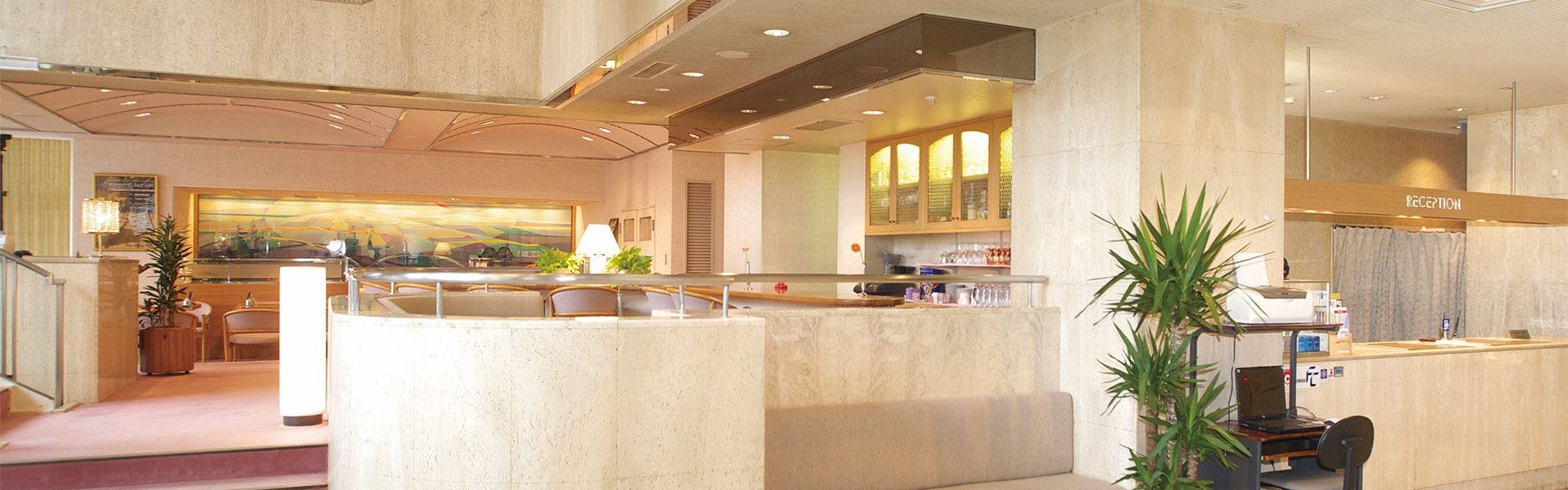 横手プラザホテル