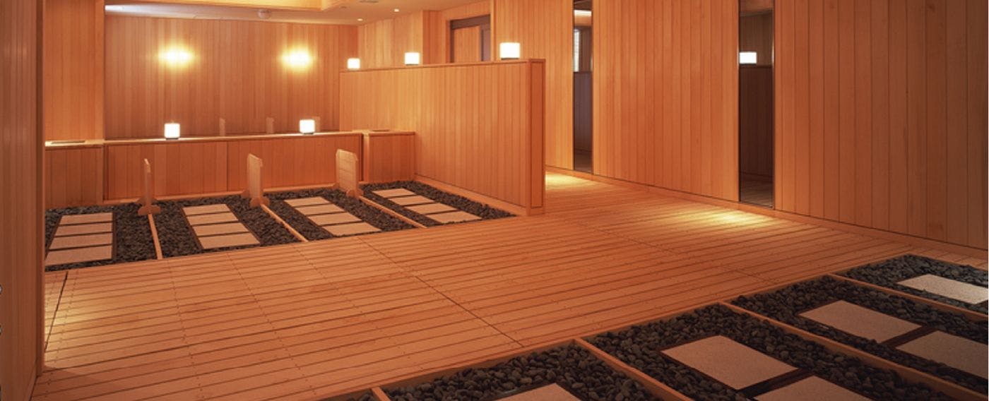 ออนเซ็นหินร้อน