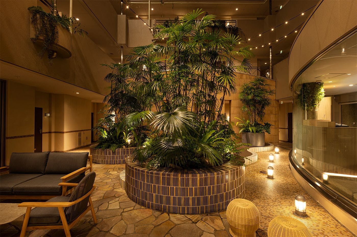 ロビーラウンジ