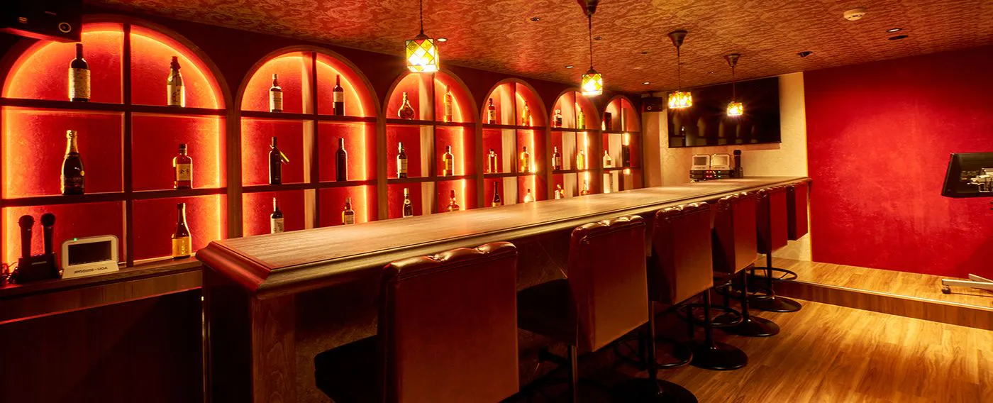 スナック&バー さかべ