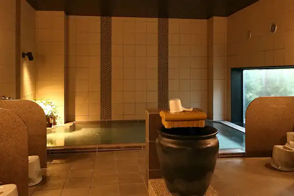 ห้องอาบน้ำรวม