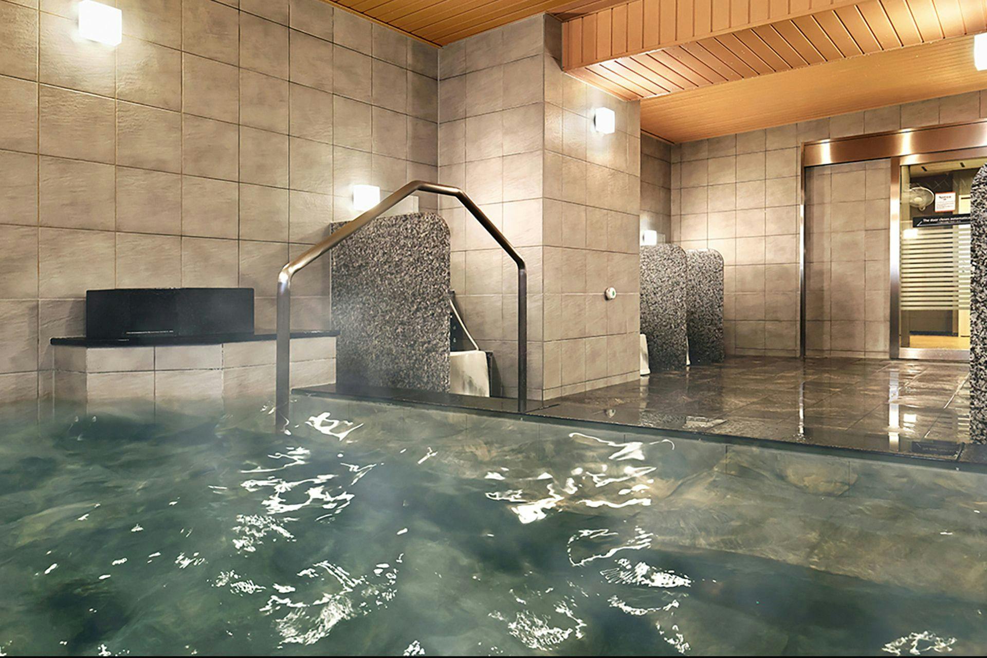 アパホテル〈埼玉東松山駅前〉