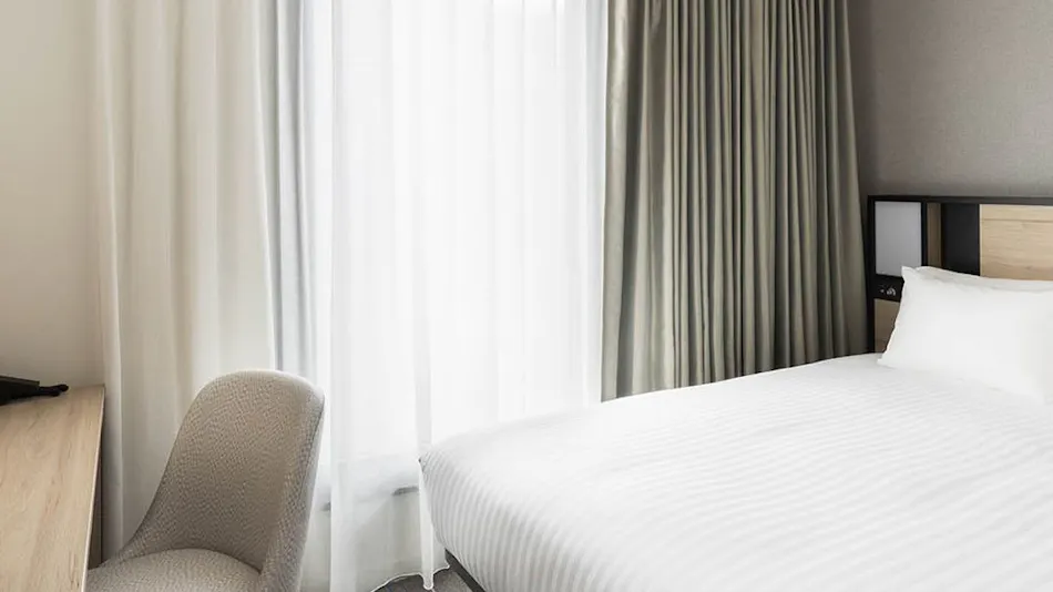 JR-East Hotel Mets Premier Gotanda