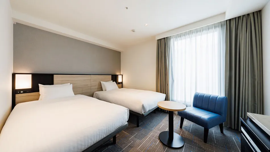 JR-East Hotel Mets Premier Gotanda