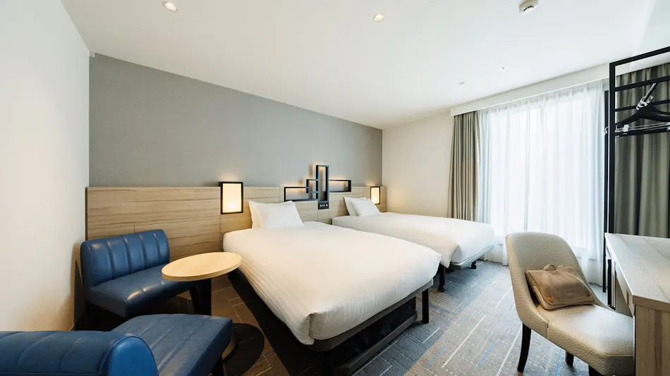 JR-East Hotel Mets Premier Gotanda