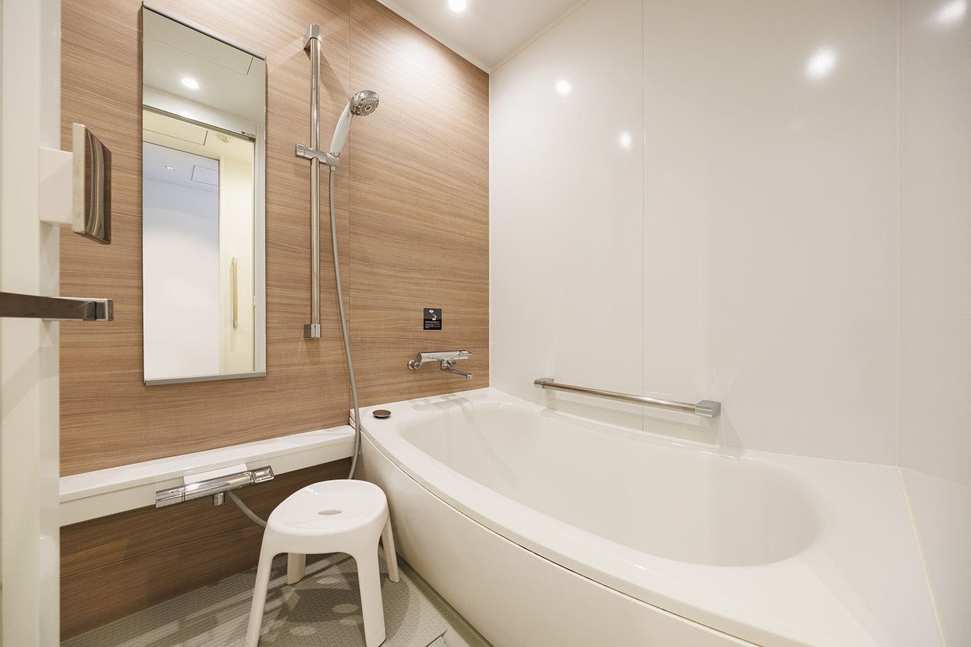 JR-East Hotel Mets Premier Gotanda