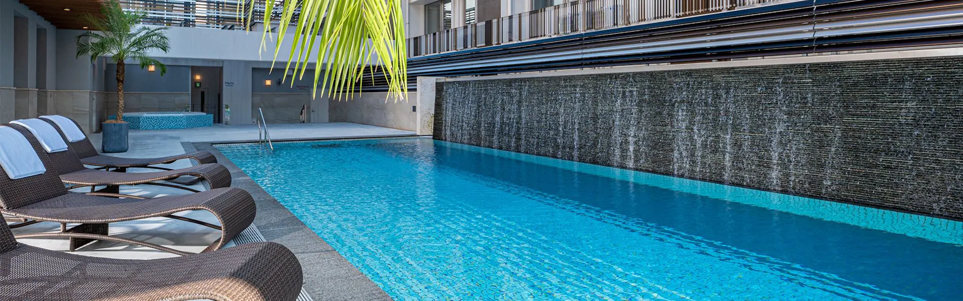 HOTEL SANSUI NAHA 波の上温泉