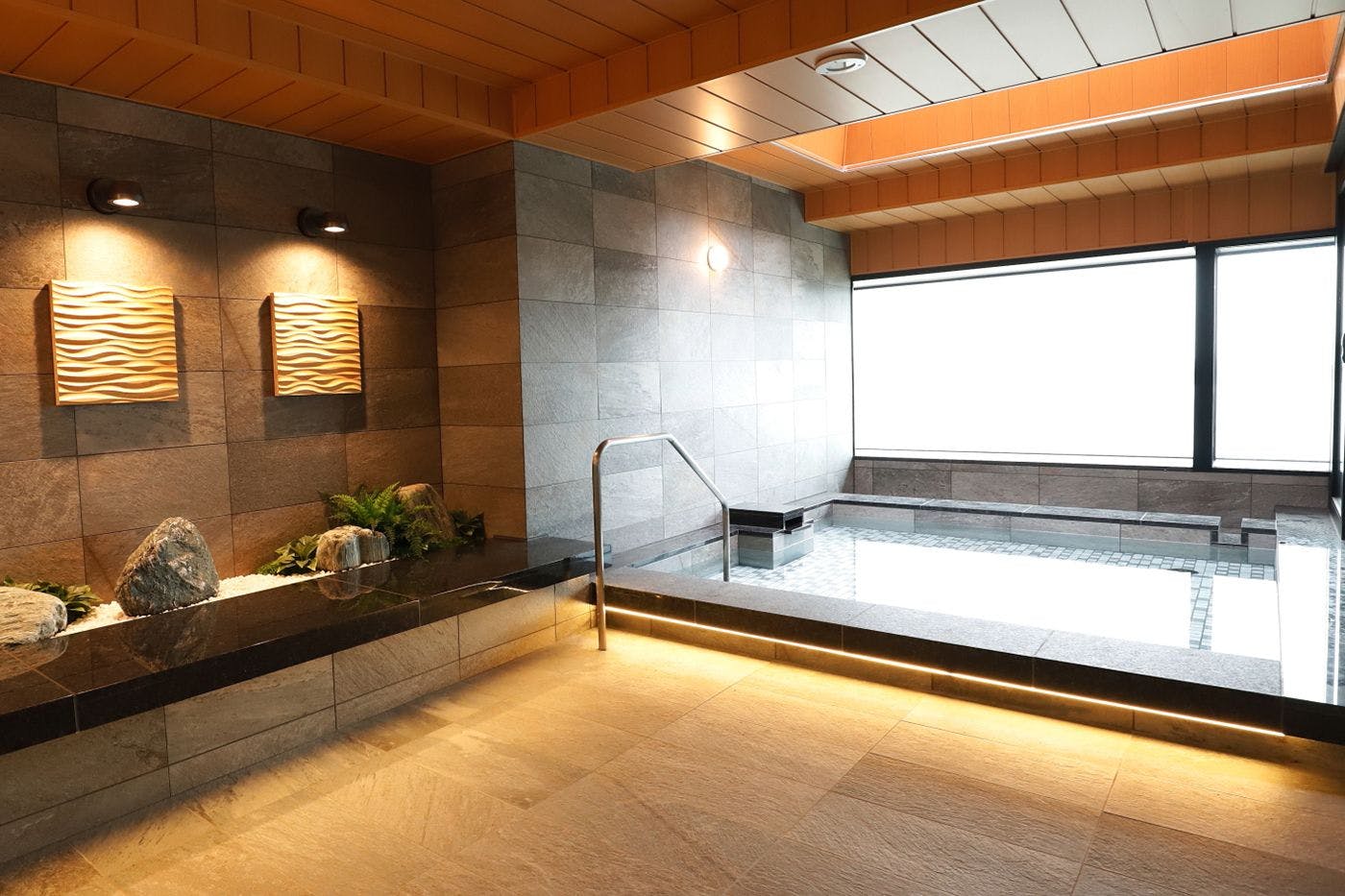 ห้องอาบน้ำรวม