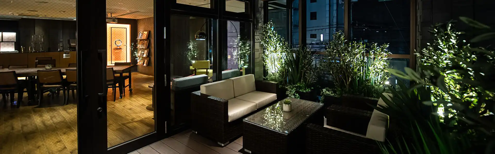 バーラウンジ(テラス)