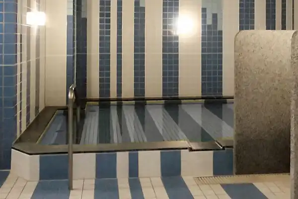 ห้องอาบน้ำรวม