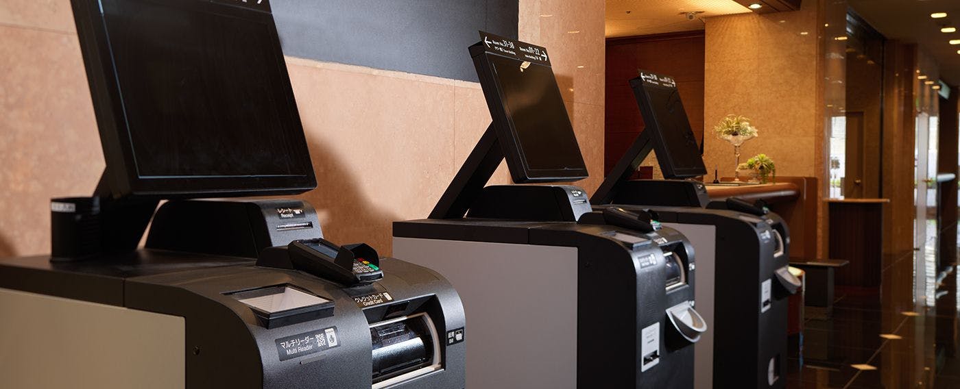 自動チェックイン機