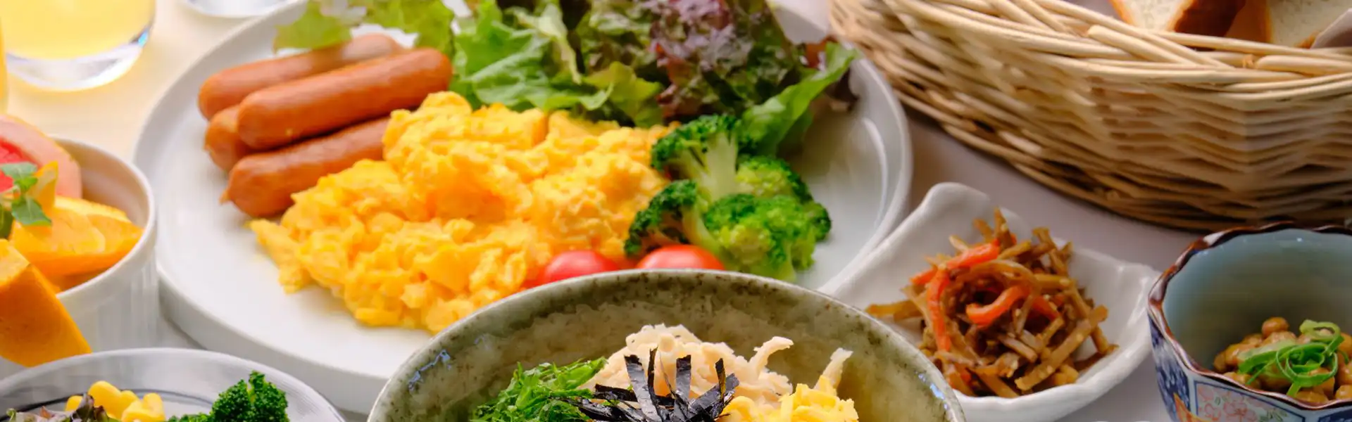 朝食
