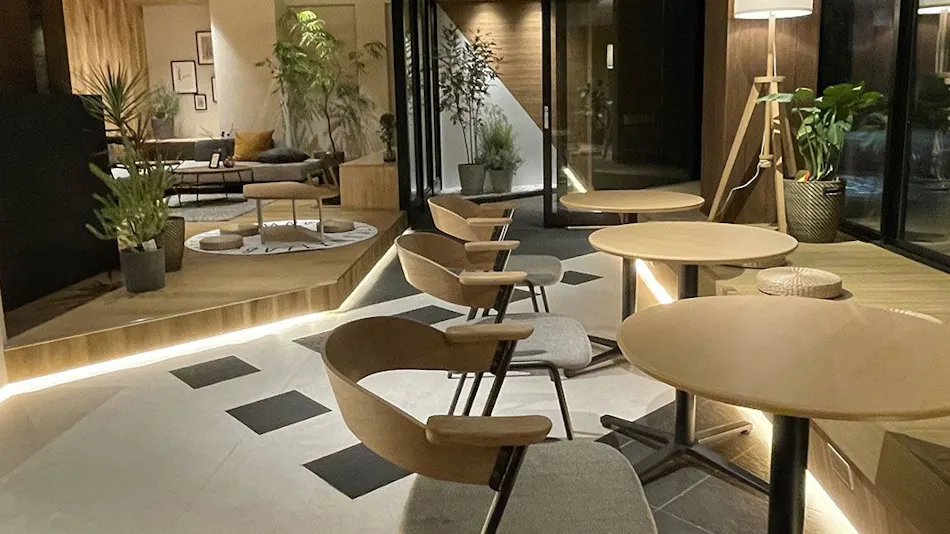 R Hotel Namba