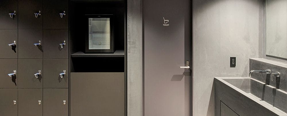 ซาวน่าสำหรับการทำสมาธิแยกชายหญิง / ห้องเปลี่ยนเสื้อผ้า