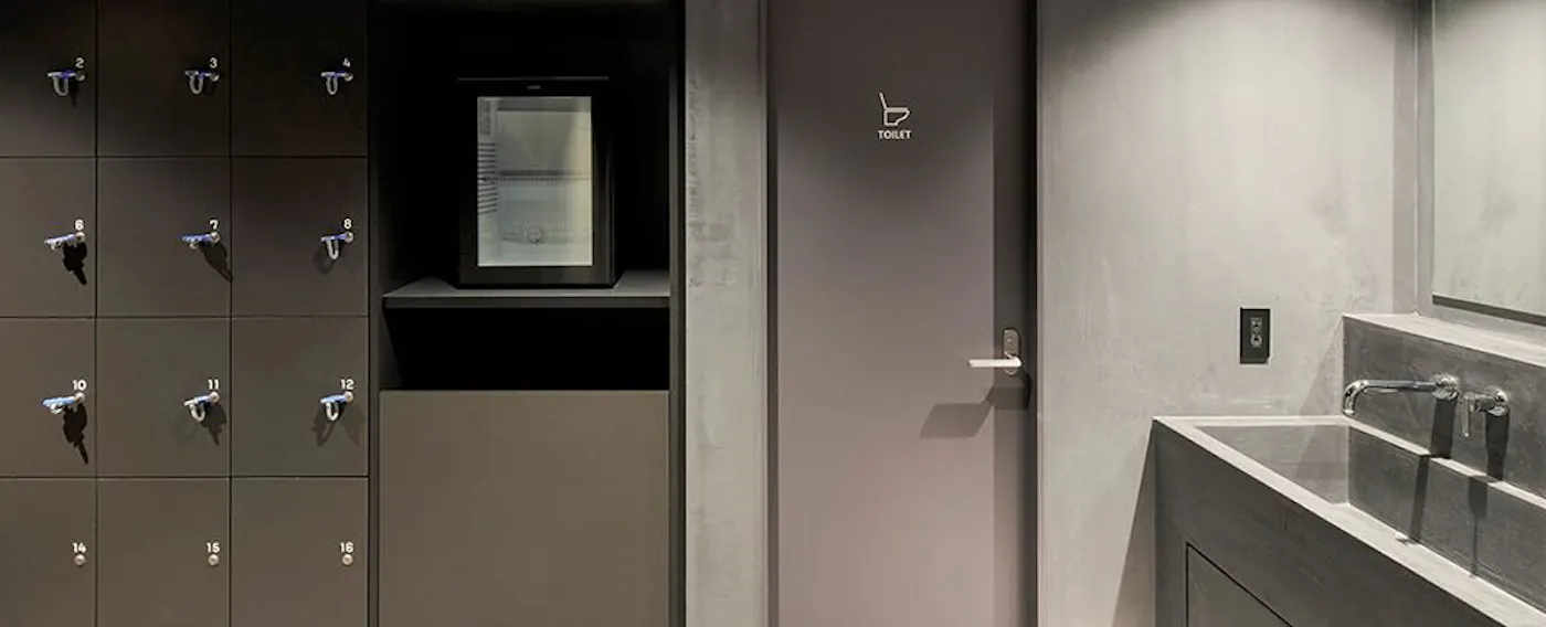 ซาวน่าสำหรับการทำสมาธิแยกชายหญิง / ห้องเปลี่ยนเสื้อผ้า