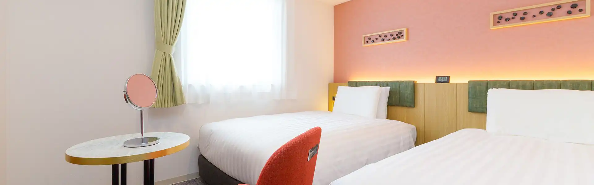 ツインスタンダード