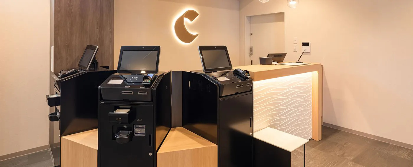 เครื่องเช็คอินและเช็คเอาท์ด้วยตนเอง