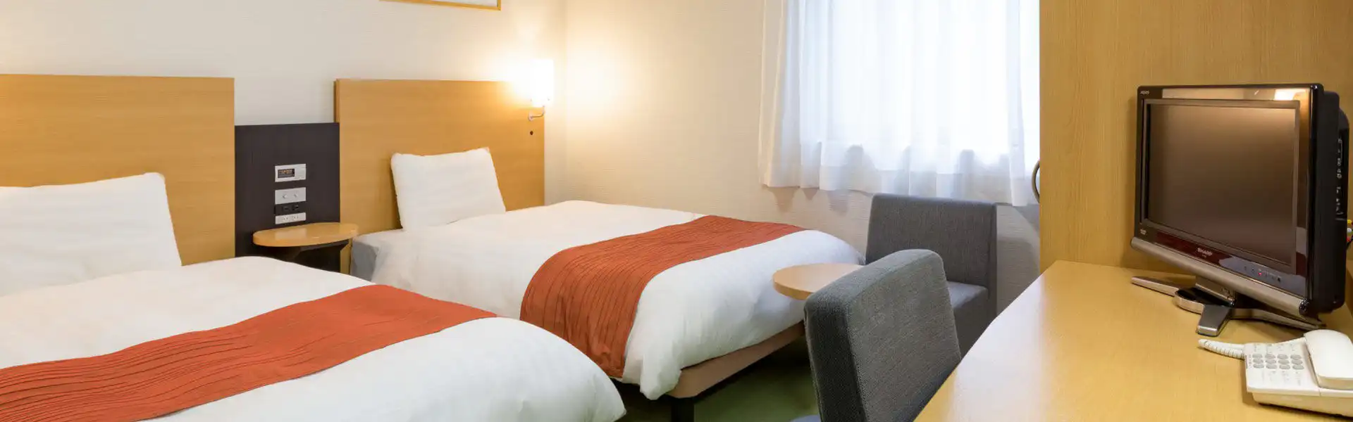 ダブルエコノミー(禁煙)