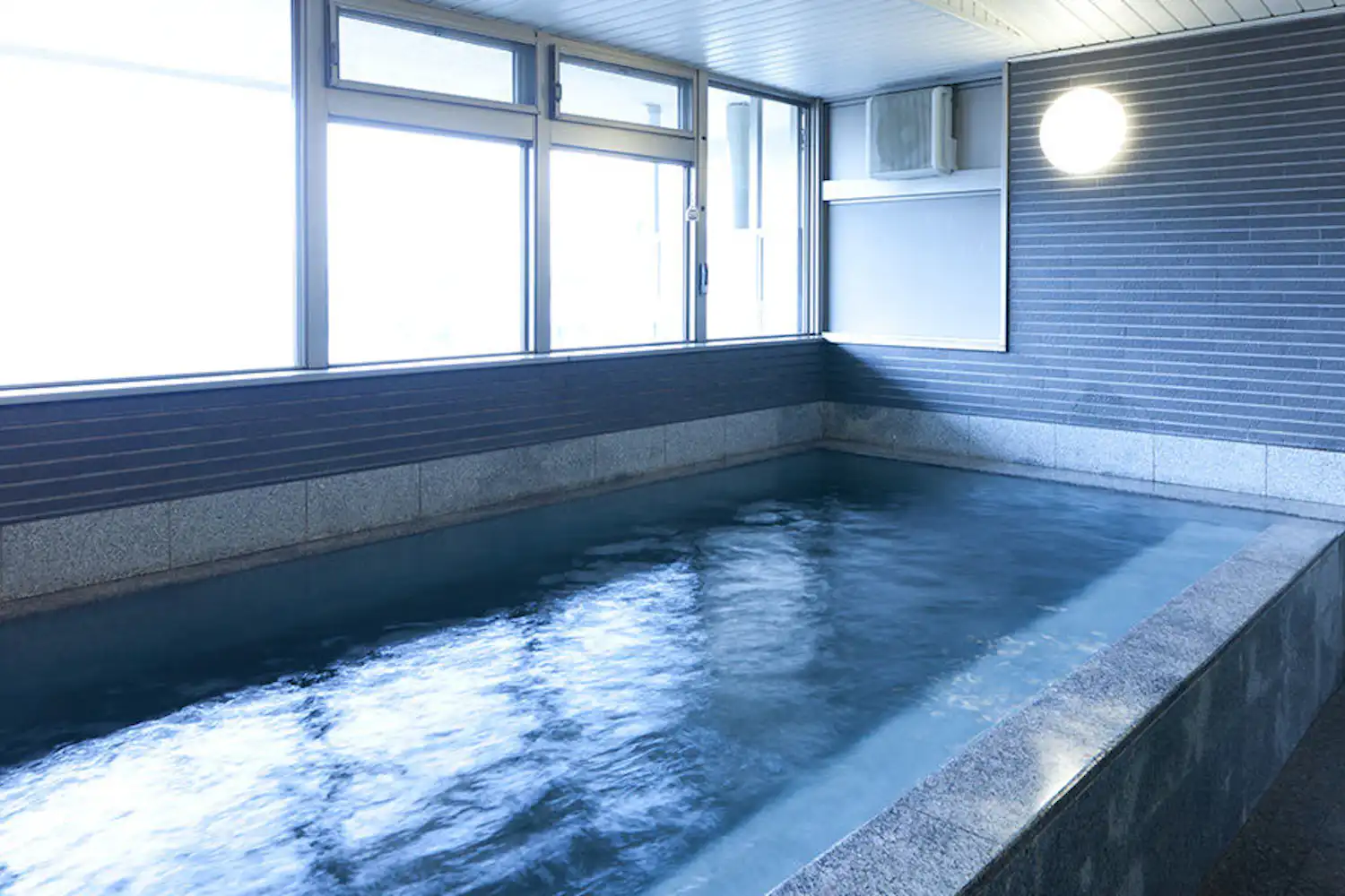 ห้องอาบน้ำรวม