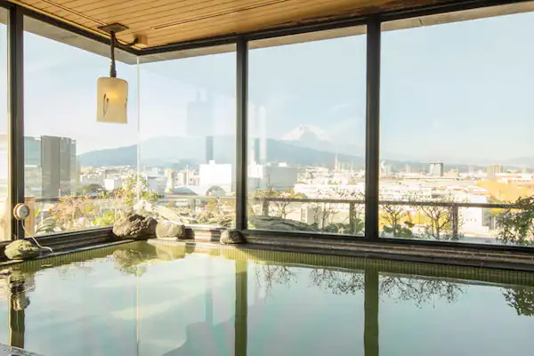 น้ำพุร้อน