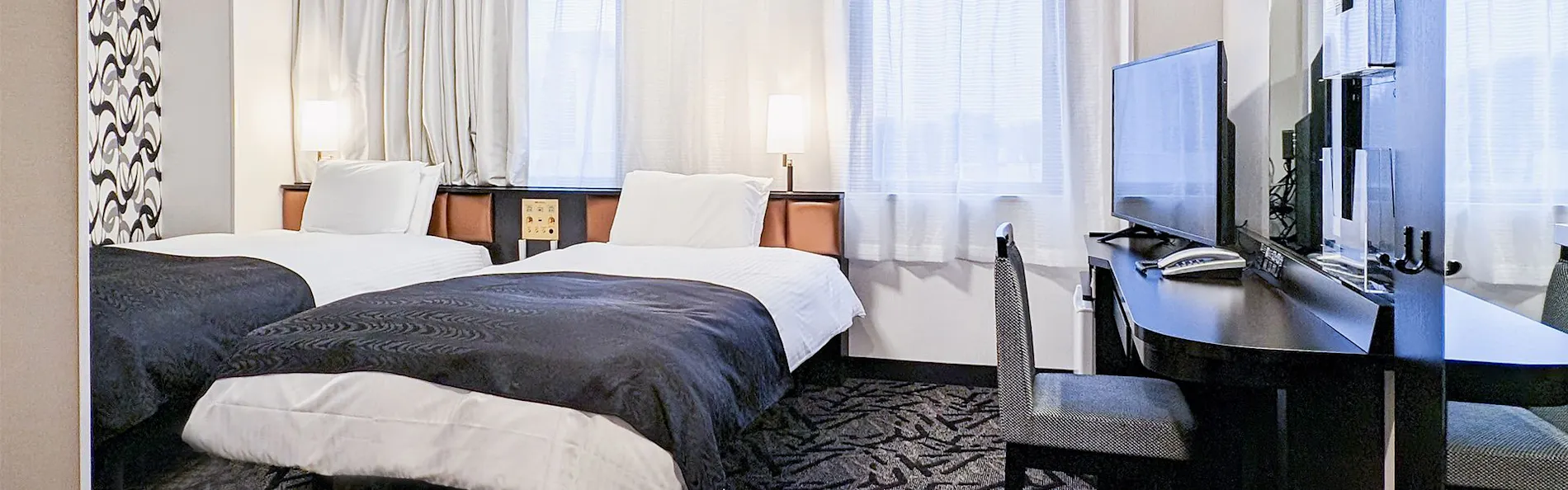 アパホテル〈秋田千秋公園〉