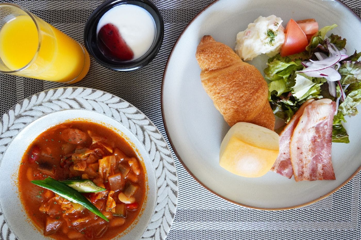 ＜洋食B＞～彩り豊かな野菜たっぷり～ トマトのスープ