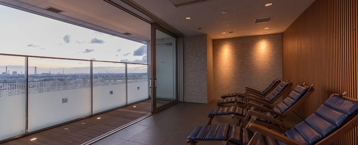 てんくうサイドテラス|心地よい外気を感じながら、ゆっくりとお寛ぎください