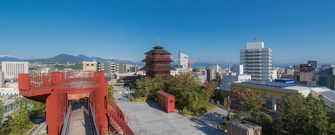 屋上庭園|日本最大級となる約4,500平米の庭園