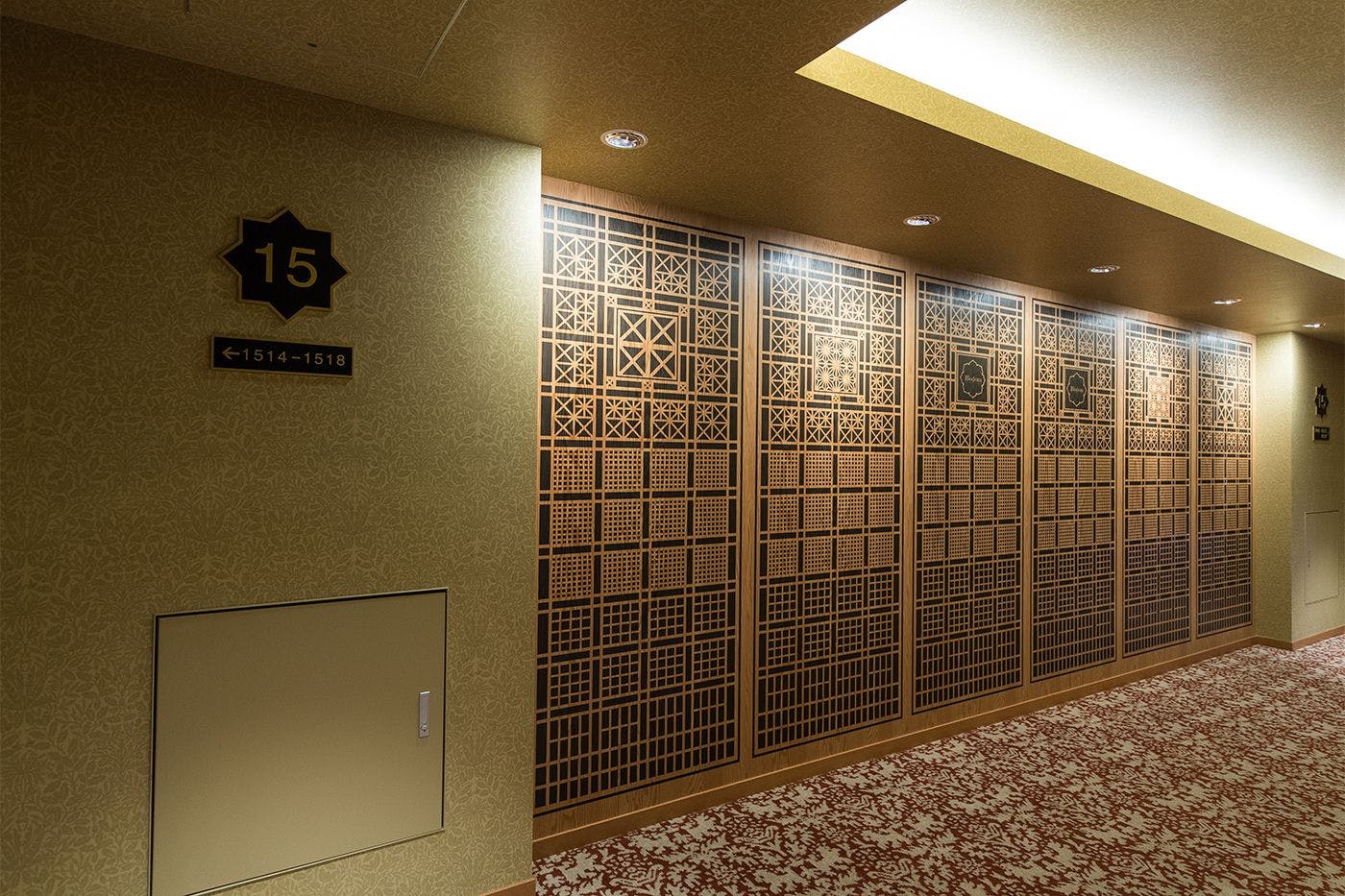 館内アートワーク｜エレベーターホール壁