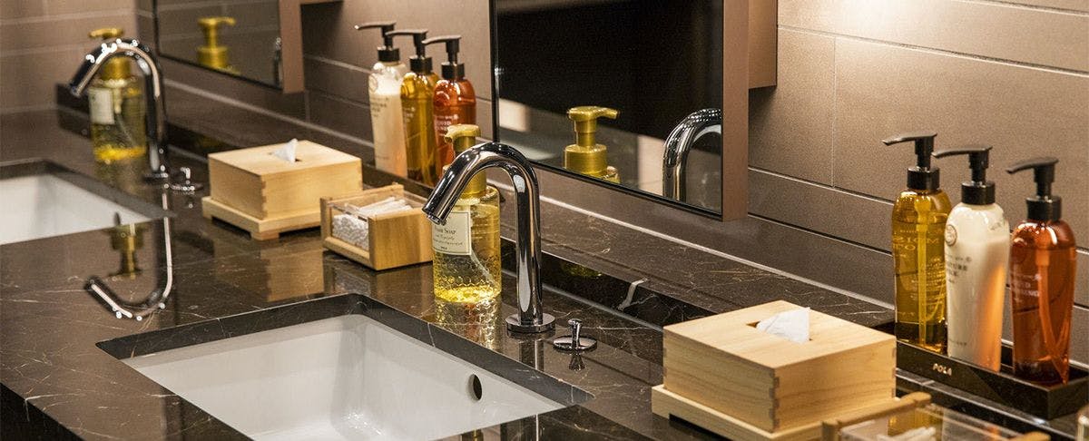 Meja Rias Kamar Mandi