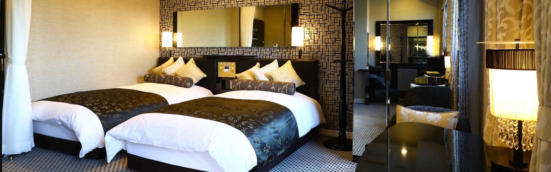 アパホテル〈山手大塚駅前タワー〉